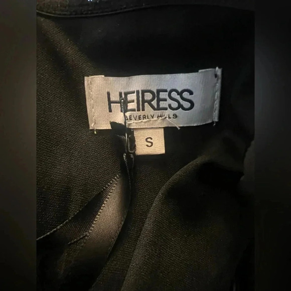 Heiress Beverly Hills Plunge Neck Strapless Midi Dress - Picture 8 of 8